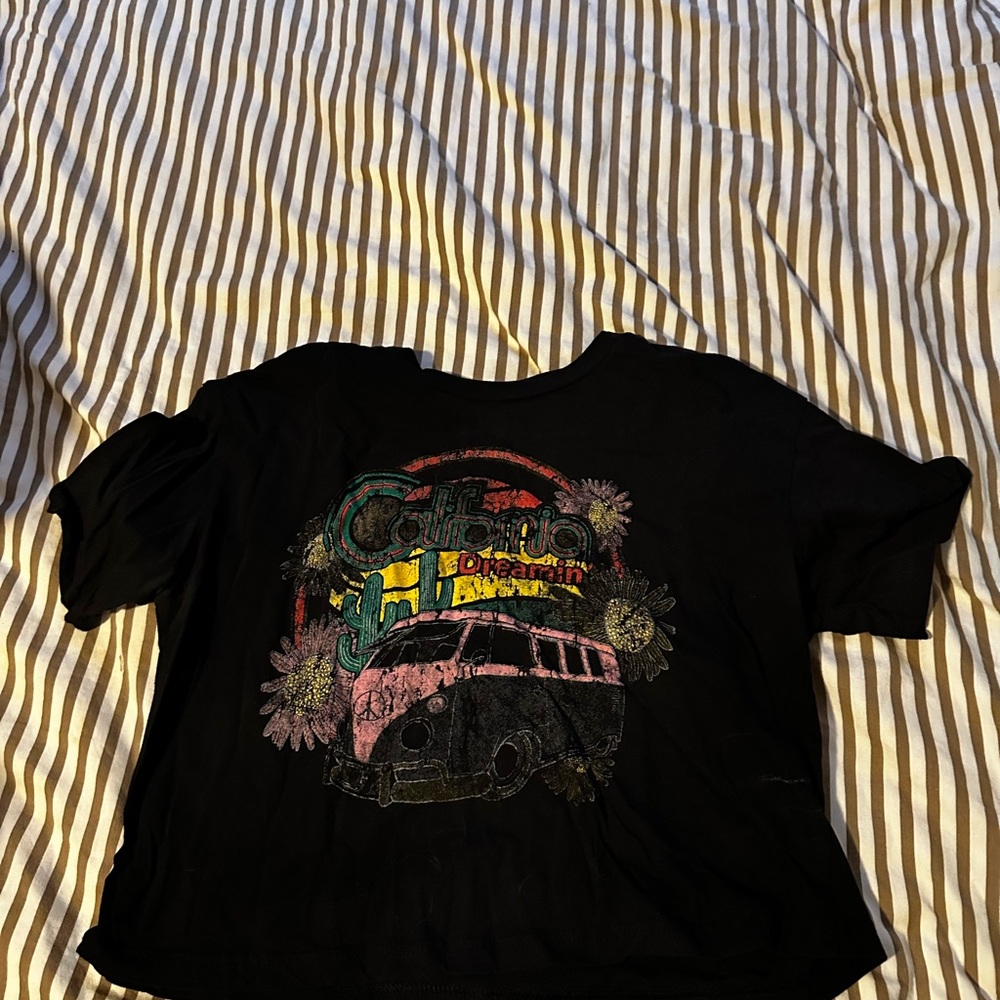 Black Graphic Cropped T-Shirt